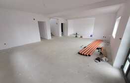 Casa cu etaj,186 mp utili, teren 368 mp, Bariera Valcii