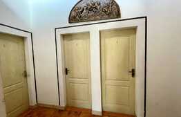 Pensiune si restaurant, 1030 mp construiti, in centrul Craiovei!