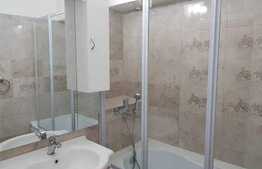 Apartament de 4 camere, etaj intermediar, zona 1 Mai 