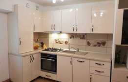 Apartament de 4 camere, etaj intermediar, zona 1 Mai 