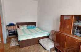 Apartament de 2 camere, etaj intermediar, zona Stefan Cel Mare