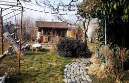 Casa in stil rustic, cu teren intravilan 1400 mp, in Ghercesti!