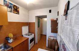 Apartament 3 camere Etaj 3 Craiovita