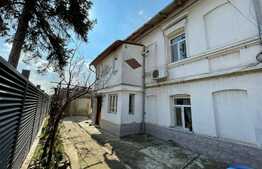 Casa de vanzare in zona Piata Mare, 678 mp teren