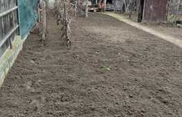 Casa locuibila 90 mp si teren 450 mp, zona Romanesti