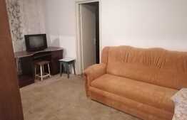 Apartament 3 camere, etaj intermediar, zona Valea Rosie