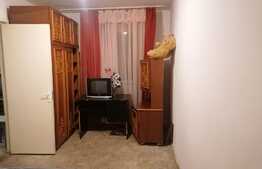 Apartament 3 camere, etaj intermediar, zona Valea Rosie