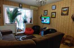 Apartament cu 3 camere, etaj intermediar, zona Liceul Matei Basarab