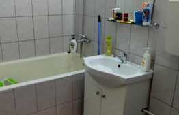 Apartament cu 2 camere, etaj intermediar, Calea Severinului, zona Gradinii Botanice