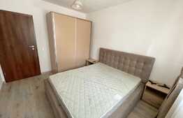 Apartament 3 camere zona Polivalenta, parcare privata, centrala termica