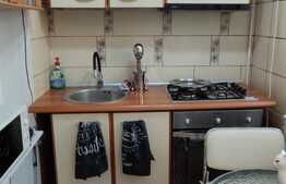 Garsoniera, etaj intermediar, zona Scoala Nr. 39 Rovine