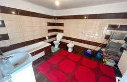 Garsoniera la casa, curte, loc de parcare