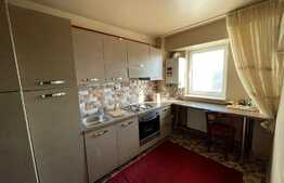 Apartament de 2 camere, decomandat, 51 mp totali, Lapus, zona Intim