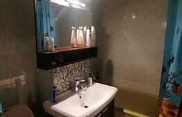 Apartament 3 camere, decomandat, zona Mall