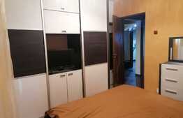 Apartament 3 camere, decomandat, zona Mall