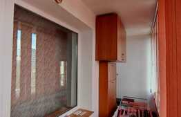 Apartament de 2 camere, decomandat, etaj intermediar, zona Garii