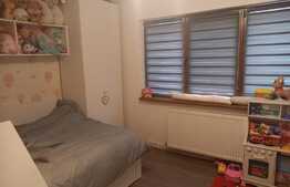 Apartament de 2 camere, decomandat, in Rovine!