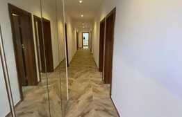 Casa complet restaurata, 575 mp, 1300 mp teren, pretabila hotel in zona centrala