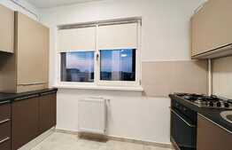 Apartament 2 camere, ansamblu rezidential, zona Lapus