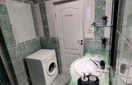 Apartament 2 camere, curte cu foisor+camera, 2 locuri parcare, zona Electroputere Mall