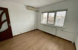 Apartament 2 camere, decomandat, zona Facultatea de Sport