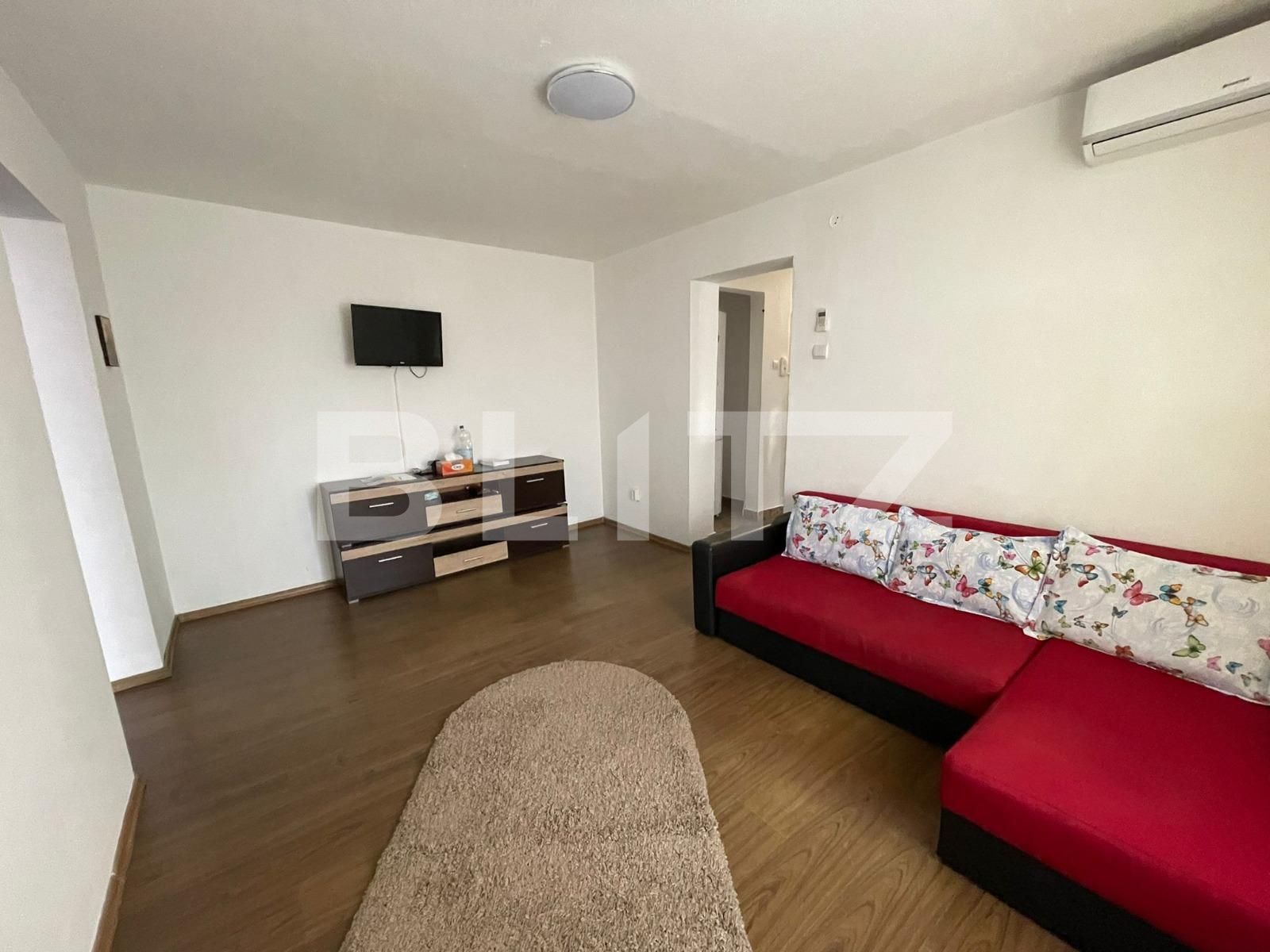 Apartament de 2 camere, semidecomandat, zona Calea Bucuresti