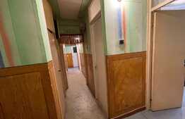 Apartament 3 camere, decomandat, zona Sarari