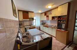 Apartament aerisit, 2 camere, etaj intermediar, zona Craiovita