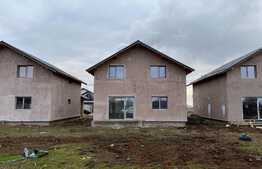 Casa P+M cu teren de 350 mp, Simnicul de Jos