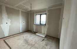 Casa P+M cu teren de 350 mp, Simnicul de Jos