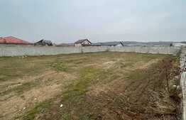 Teren intravilan de 700 mp, zona Drumul Muntenilor