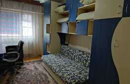 Apartament de 3 camere, 72 mp, etaj intermediar, zona Piata Centrala