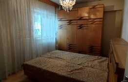 Apartament de 3 camere, 72 mp, etaj intermediar, zona Piata Centrala