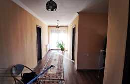 Casa eleganta de 150 mp si 420 mp teren, Albesti!