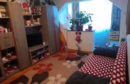 Apartament de 52 mp, 2 camere, parcare, zona Spitalul Militar