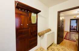 Apartament de 2 camere, 54 mp, decomandat, Valea Roșie