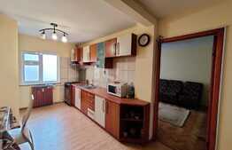 Apartament 3 camere, decomandat, Sarari