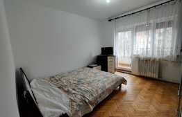 Apartament 3 camere, decomandat, Sarari