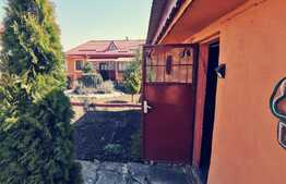 Casa rustica renovata, 144 mp cu garaj si 1100 mp teren intravilan, Calopar