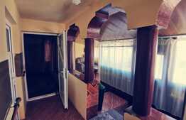 Casa rustica renovata, 144 mp cu garaj si 1100 mp teren intravilan, Calopar