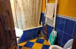 Casa parter si etaj mobilata si teren 1000mp