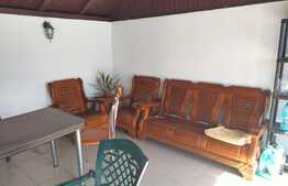 Casa parter si etaj mobilata si teren 1000mp