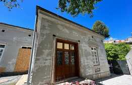 Casă deosebită S + P + E + M 300 mp utili cu 320 mp teren, zonă centrală