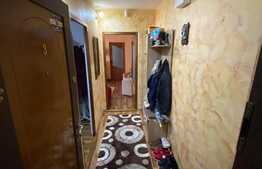 Apartament 2 camere transformat in 3, Cornitoiu, zona Scoala 32