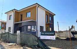 Casă individuală de 140 mp utili cu 326 mp teren, zona Căpșunărie