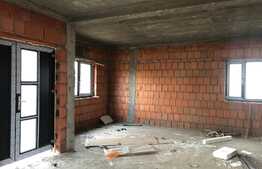 Casă individuală de 140 mp utili cu 326 mp teren, zona Căpșunărie