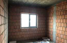 Casă individuală de 140 mp utili cu 326 mp teren, zona Căpșunărie