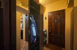 Apartament 2 camere, semidecomandat, 40 mp utili, zona Craiovita Noua