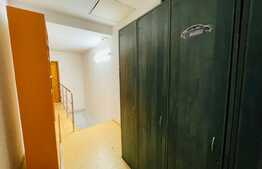 Casă pretabilă ca și spațiu comercial in Rovine