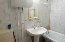 Apartament de 2 camere, decomandat, etaj intermediar, zona Garii